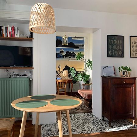 A Deux Pas De La Gare, La Maison Rouge Albertville Exteriér fotografie